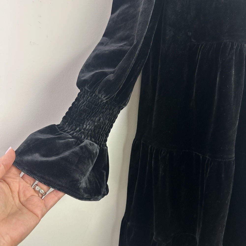 Pomander Place Dress Small Velvet Black Tiered Long Sleeve V Neck Cocktail Dress - Picture 3 of 9